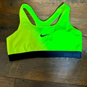 NEON NIKE SPORTS BRA